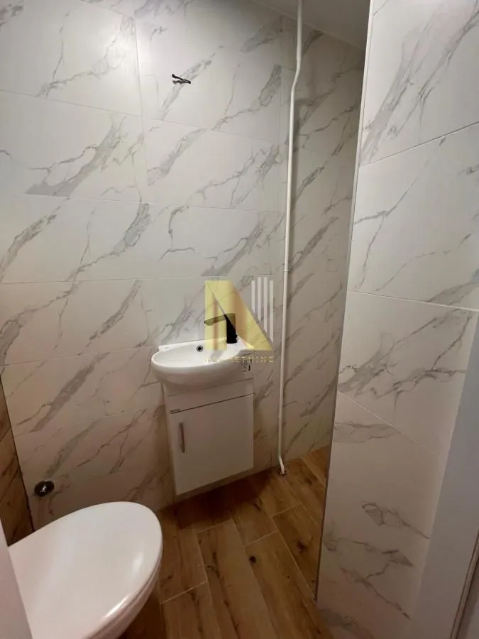 Prodaja, dvosoban stan, 73m², Centar, Novi Sad