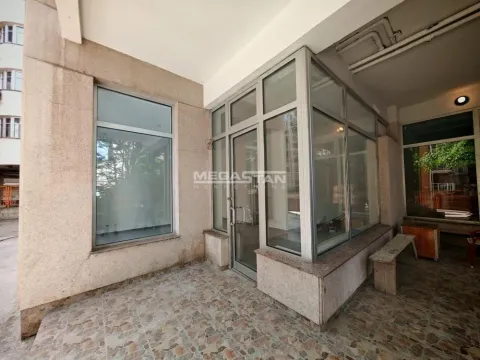 Prodaja, poslovni prostor, 37m², Vračar Centar, Vračar Sve Podlokacije - image 4