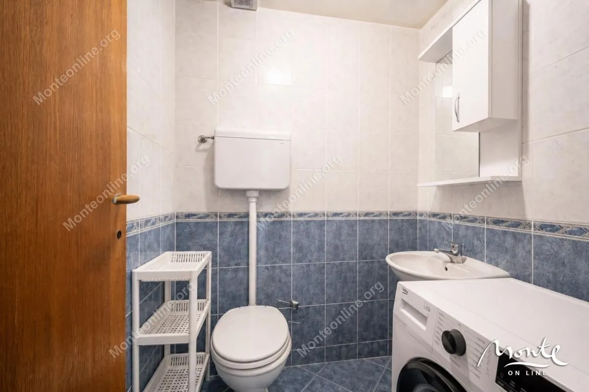 Sale, three bedroom apartment, 88m², Dobrota, Kotor