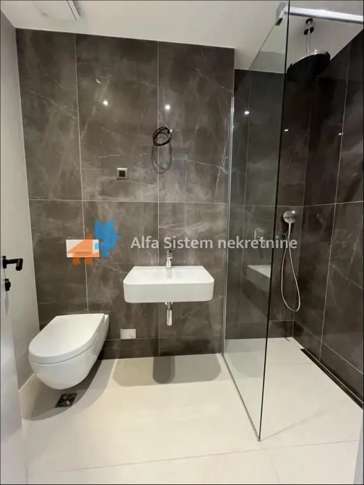 Izdavanje, dvosoban stan, 50m², Stari Grad, Beograd
