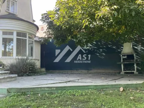 Izdavanje, poslovni prostor, 350m², Nova Detelinara, Novi Sad Sve Podlokacije - image 7