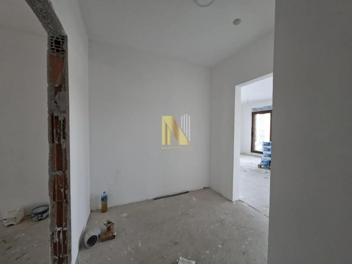Prodaja, četvorosoban stan, 167m², Sremska Kamenica, Petrovaradin