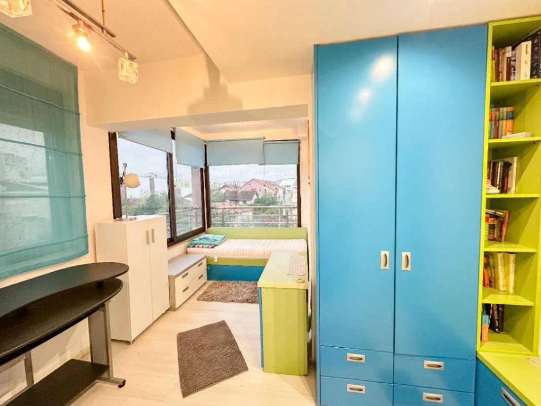 Izdavanje, trosoban stan, 120m², Dalmatinska ulica, Podgorica