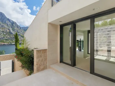 Prodaja, kuća, 479m², Prčanj, Kotor - image 7