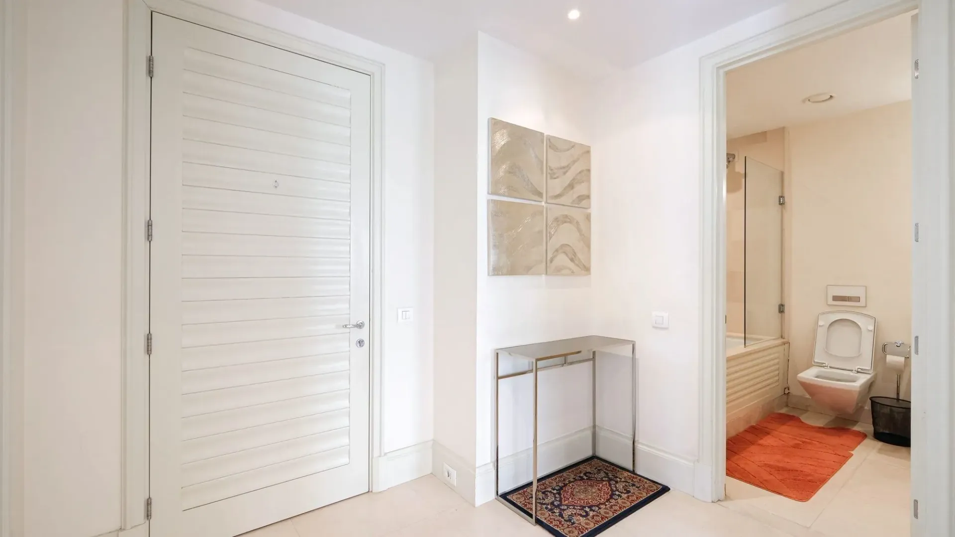 Prodaja, jednosoban stan, 68m², Tivat, Crna Gora
