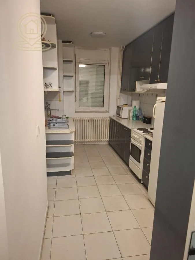 Izdavanje, trosoban stan, 90m², Detelinara, Novi Sad Sve Podlokacije