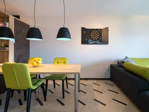 Prodaja, trosoban stan, 90m², Budva, Crna Gora - image 12