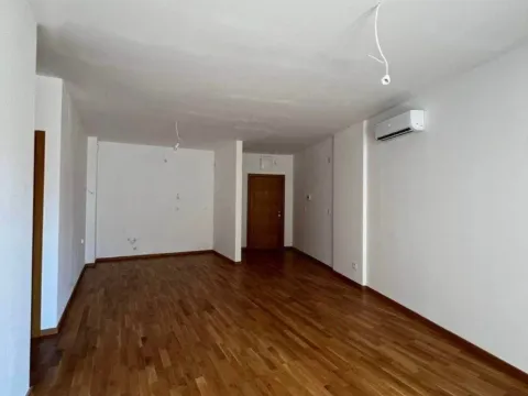 Sale, two bedroom apartment, 62m², Bečići, Budva - image 4