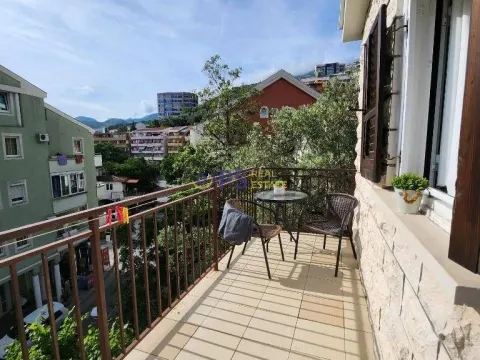 Sale, house, 247m², Budva, Crna Gora - image 2