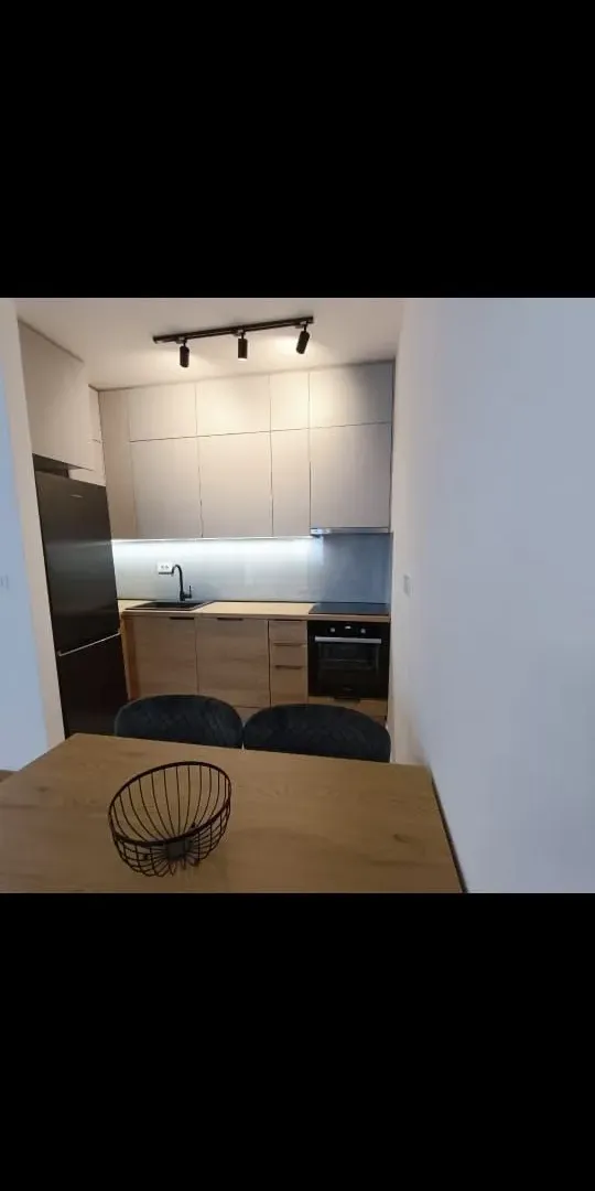 Izdavanje, jednosoban stan, 45m², City Kvart, Podgorica