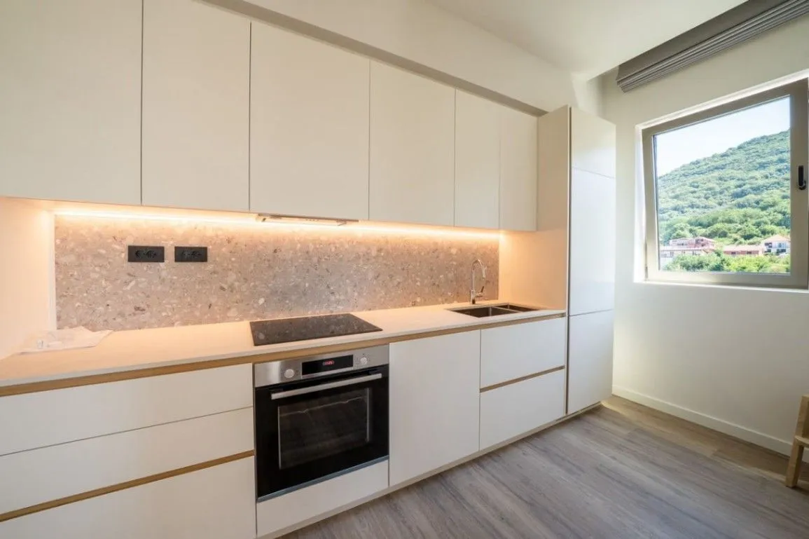 Prodaja, dvosoban stan, 91m², Boka Place, Tivat