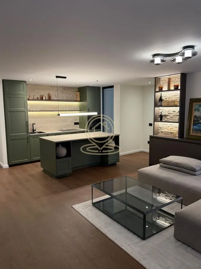 Prodaja, dvosoban stan, 72m², Žarkovo, Beograd