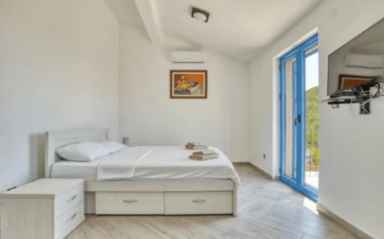Rent, house, 92m², Bečići, Budva