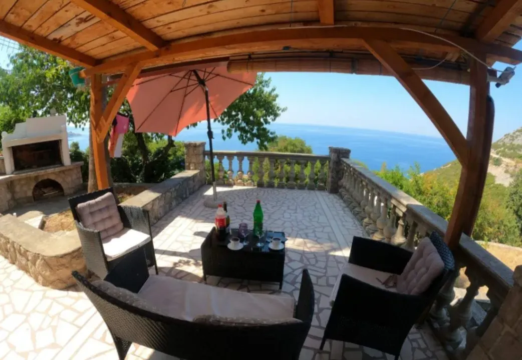 Izdavanje, kuća, 150m², Dobre Vode, Bar