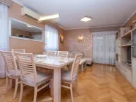 Izdavanje, dvosoban stan, 88m², City Kvart, Podgorica - image 14