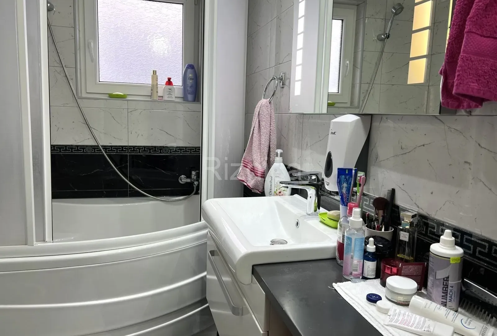 Prodaja, jednosoban stan, 162m², Pantelej, Niš