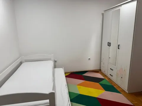 Rent, four bedroom apartment, 70m², Krivi Most, Podgorica - image 6