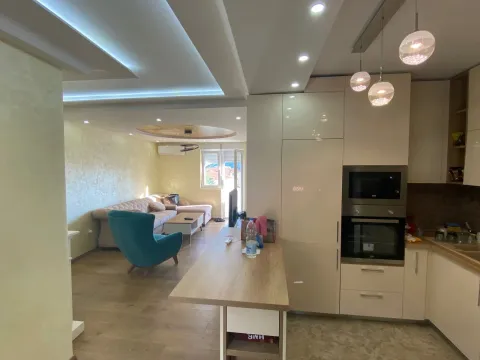 Izdavanje, jednosoban stan, 50m², Podkošljun, Budva - image 3