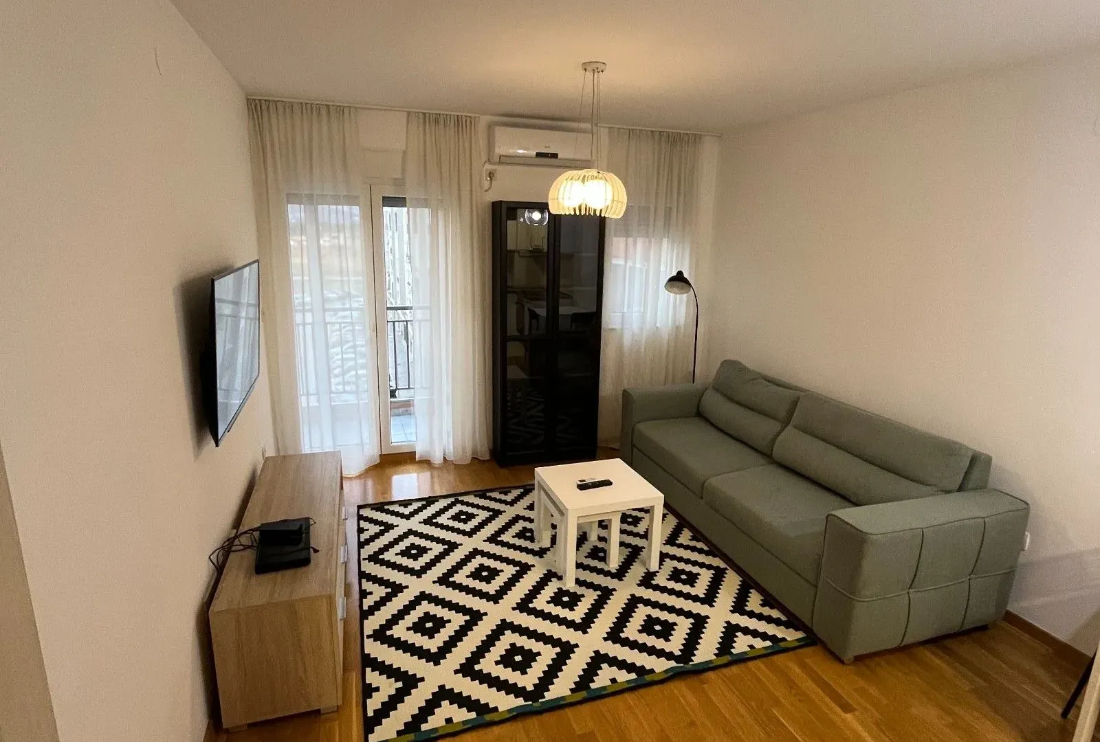 Prodaja, jednosoban stan, 43m², Stari Aerodrom, Podgorica