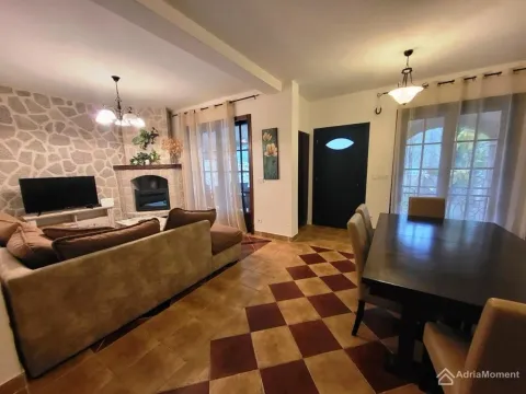 Prodaja, trosoban stan, 126m², Kostanjica, Kotor - image 7