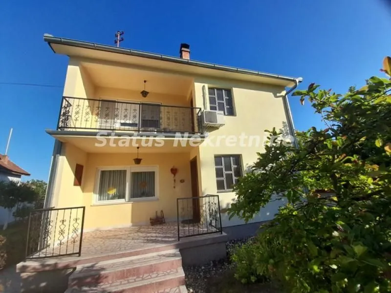 Prodaja, kuća, 194m², Šid, Srbija