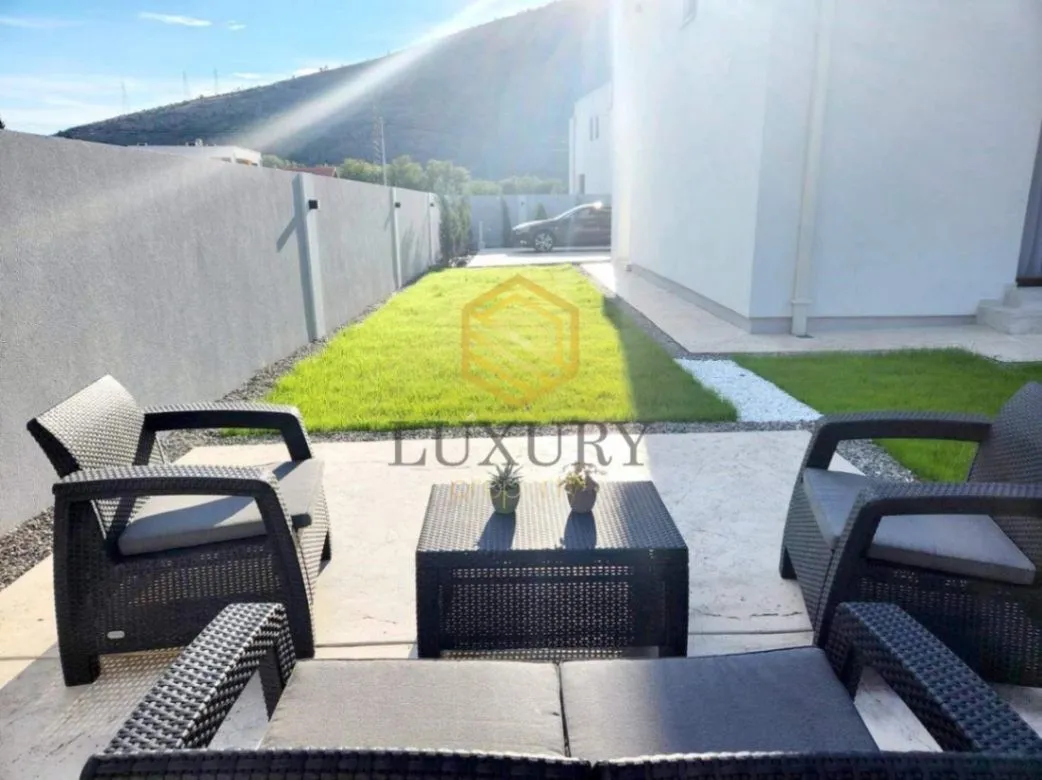 Rent, house, 190m², Tološi, Podgorica
