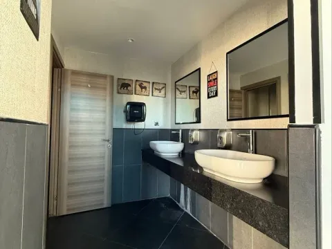 Rent, office space, 740m², Zeta, Podgorica - image 21