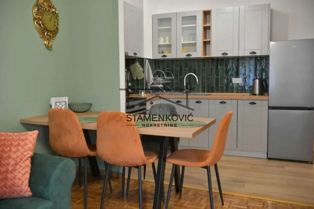 Izdavanje, jednosoban stan, 50m², Podbara, Novi Sad Sve Podlokacije