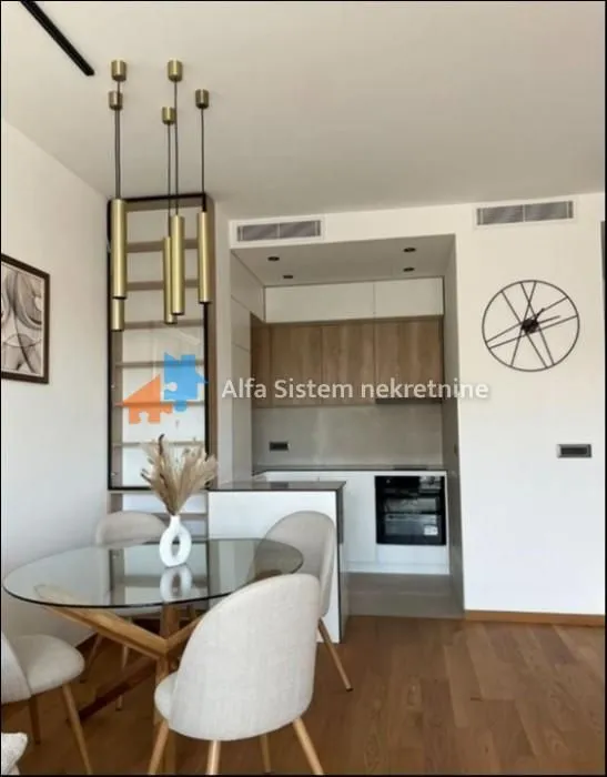 Izdavanje, dvosoban stan, 50m², Stari Grad, Beograd