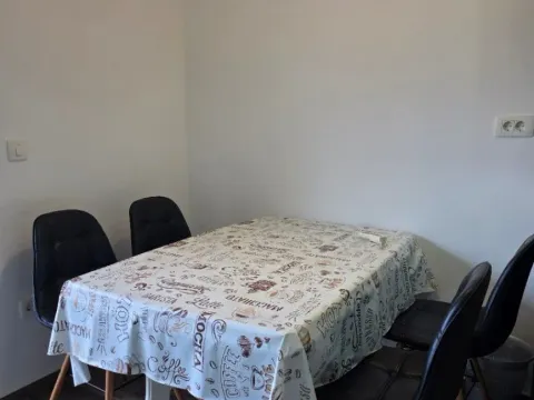 Izdavanje, jednosoban stan, 40m², Gospoština, Budva - image 9