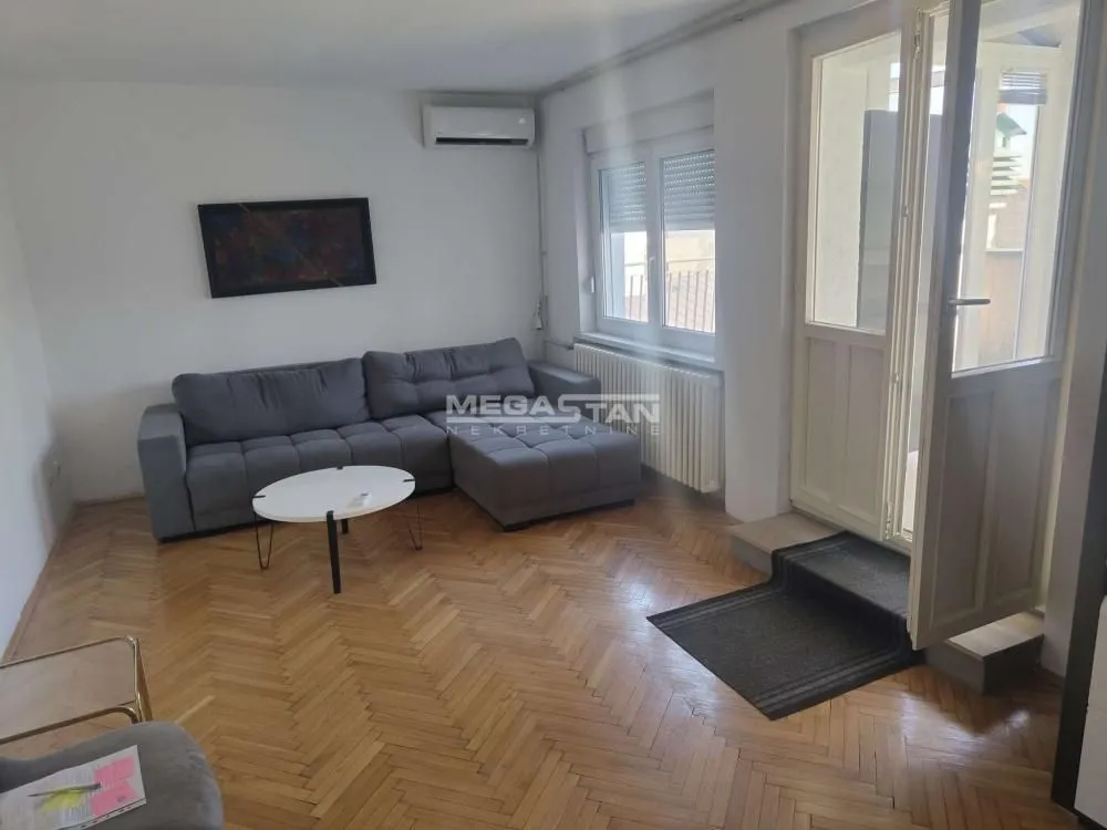 Rent, two bedroom apartment, 40m², Stari Grad, Beograd