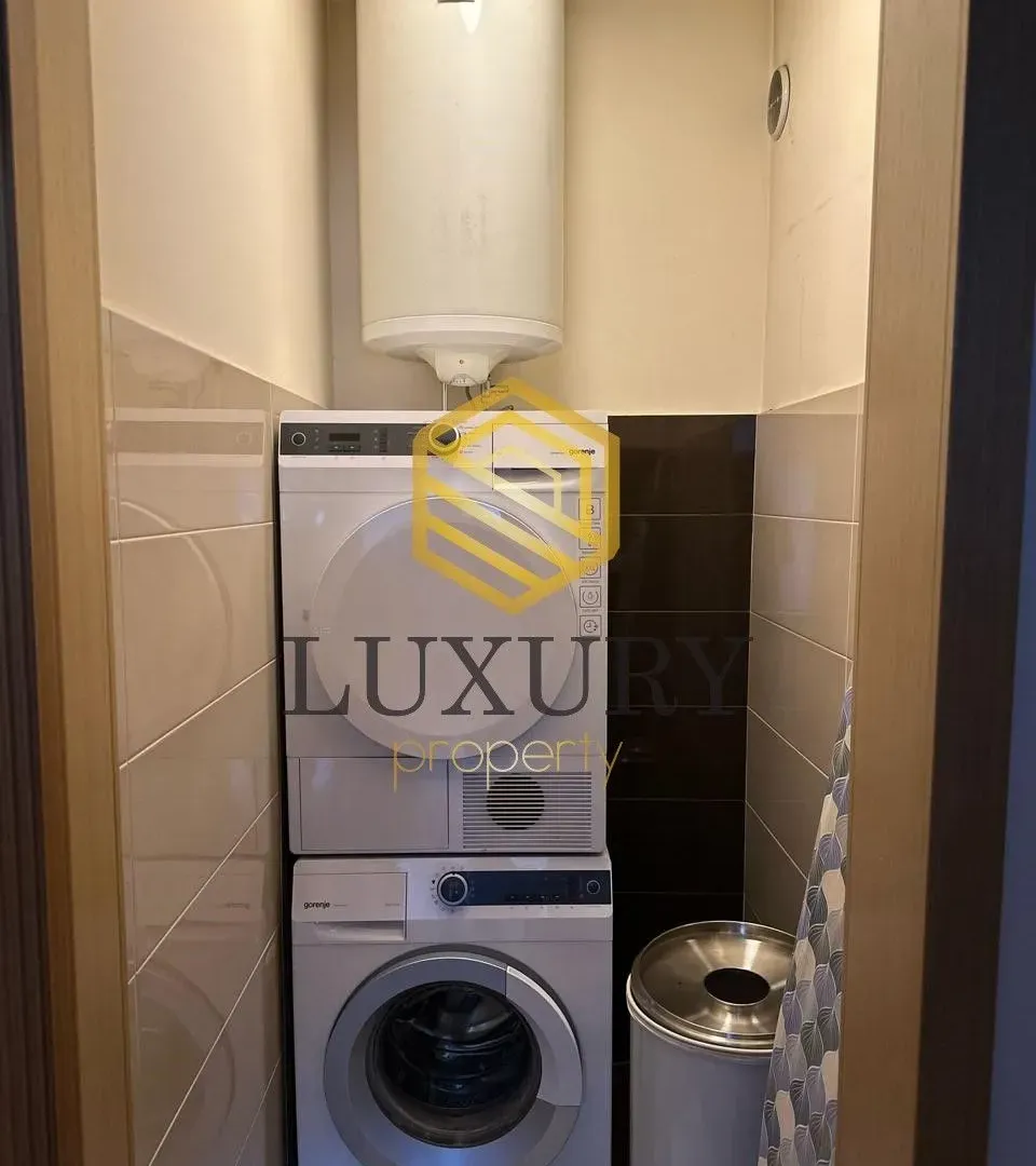 Izdavanje, trosoban stan, 100m², Blok 9, Podgorica