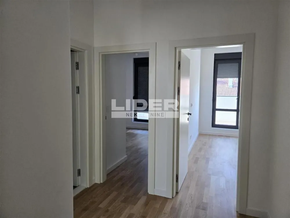 Sale, apartment, 124m², Karaburma, Palilula Sve Podlokacije