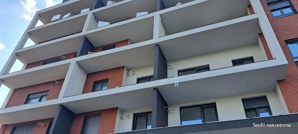 Prodaja, trosoban stan, 82m², Stari Banovci, Stara Pazova