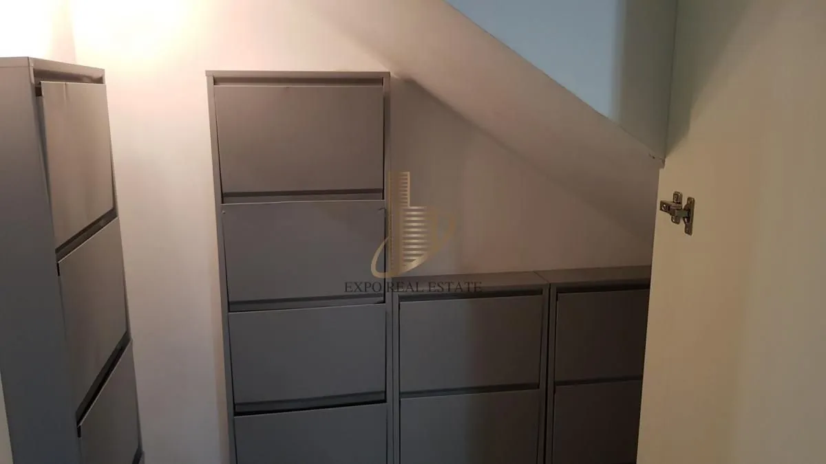 Prodaja, stan, 174m², Sajmište, Novi Sad
