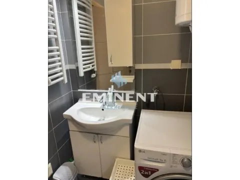 Rent, two bedroom apartment, 55m², Južni Bulevar, Vračar Sve Podlokacije - image 9