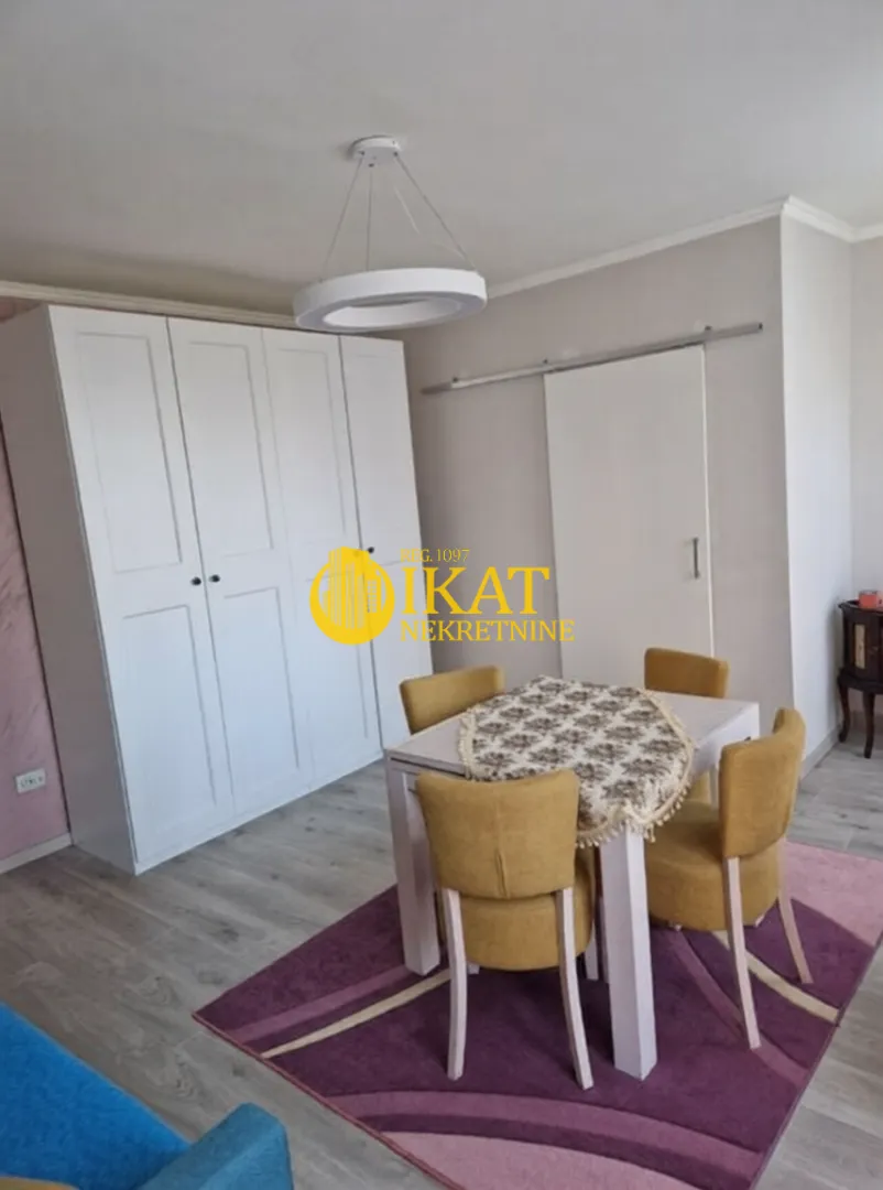 Prodaja, trosoban stan, 74m², Čukarica, Beograd