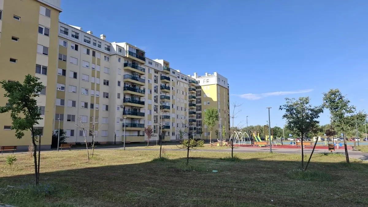 Izdavanje, jednosoban stan, 40m², Jugovićevo, Novi Sad Sve Podlokacije