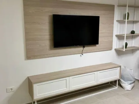 Izdavanje, jednosoban stan, 52m², Centar, Tivat - image 4