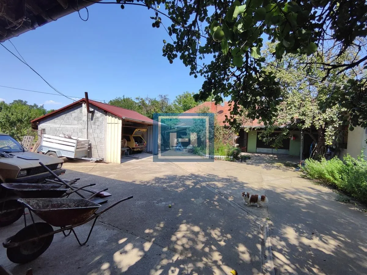 Prodaja, kuća, 200m², Majur, Jagodina