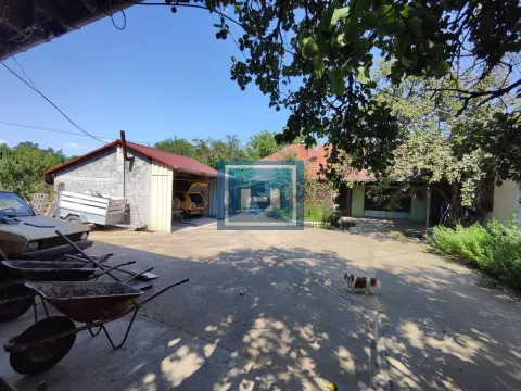 Prodaja, kuća, 200m², Majur, Jagodina - image 6