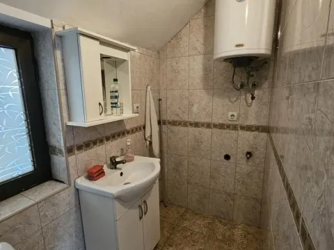 Izdavanje, poslovni prostor, 180m², Centar, Kragujevac - image 10
