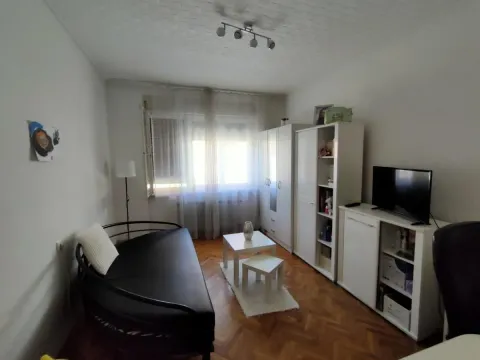 Prodaja, kuća, 171m², Petrovaradin, Novi Sad - image 20