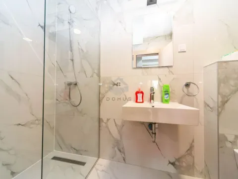 Rent, two bedroom apartment, 70m², Stara Varoš, Podgorica - image 20