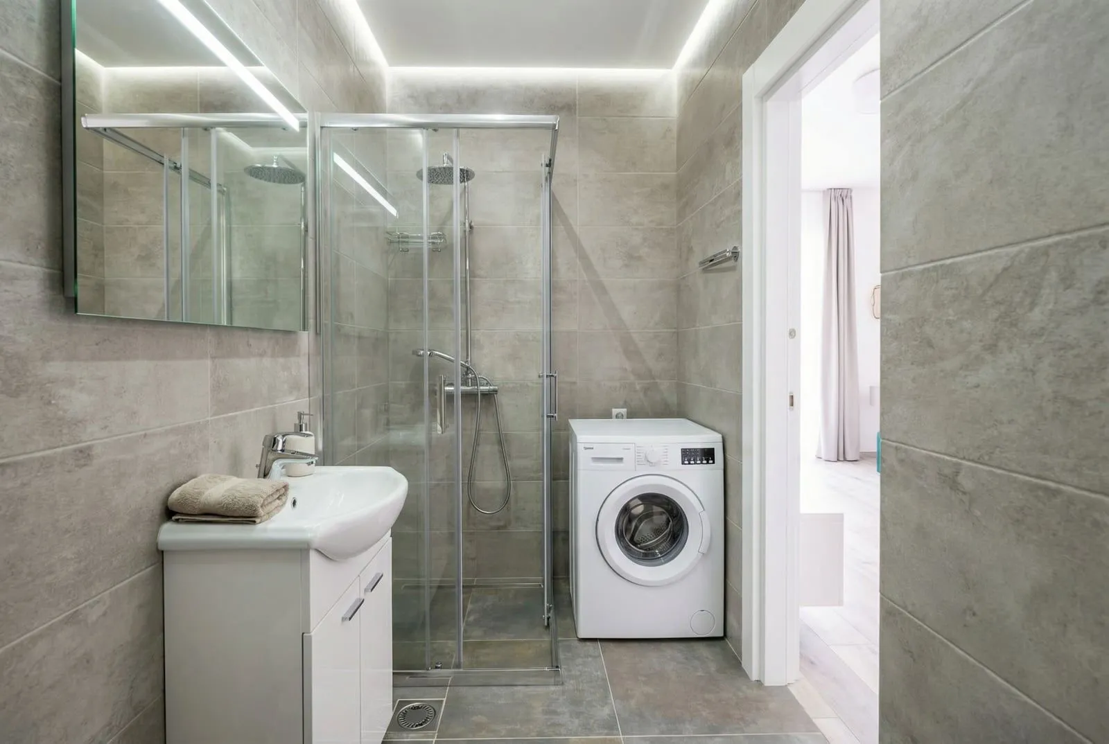 Sale, one bedroom apartment, 36m², Bečići, Budva