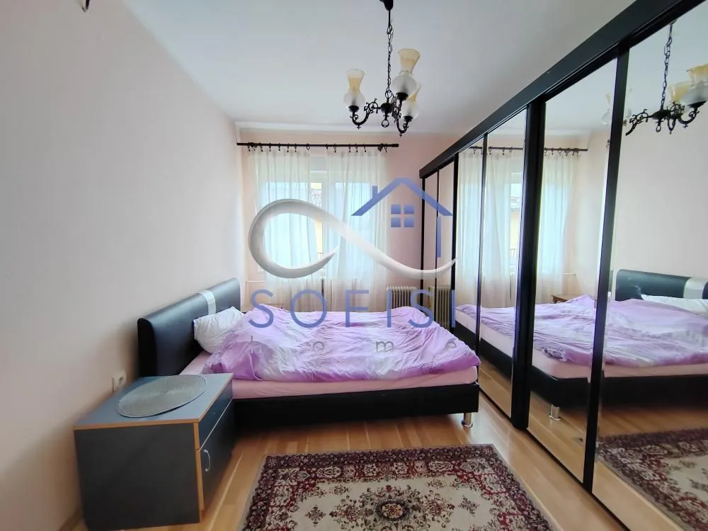 Prodaja, kuća, 189m², Salajka, Novi Sad Sve Podlokacije