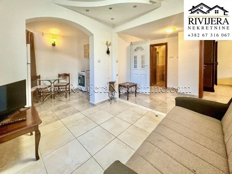 Sale, house, 300m², Stoliv, Kotor