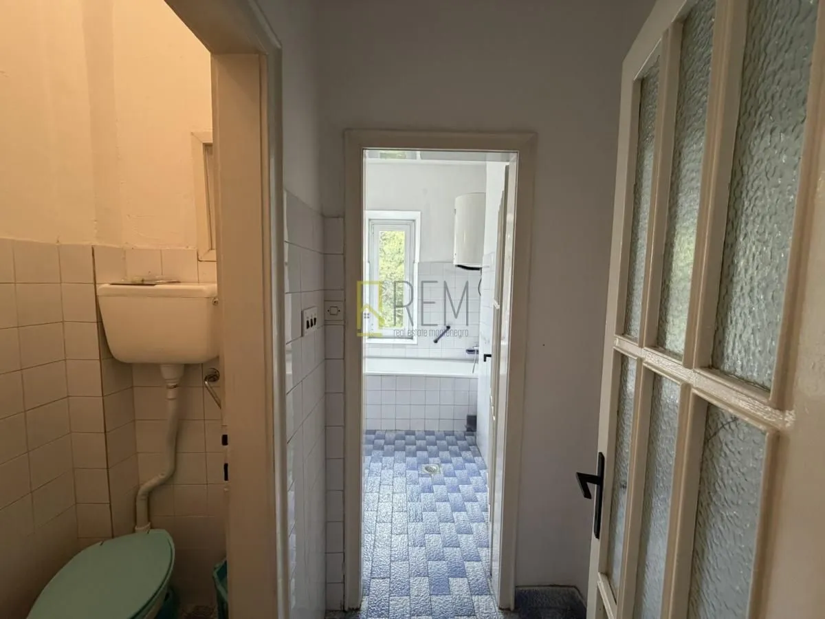 Prodaja, dvosoban stan, 86m², Centar, Podgorica