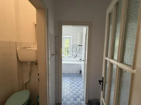 Prodaja, dvosoban stan, 86m², Centar, Podgorica - image 8