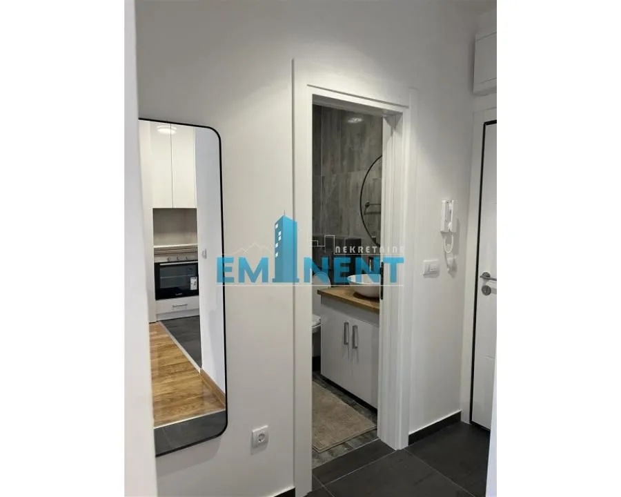 Rent, apartment, 43m², Južni Bulevar, Vračar Sve Podlokacije